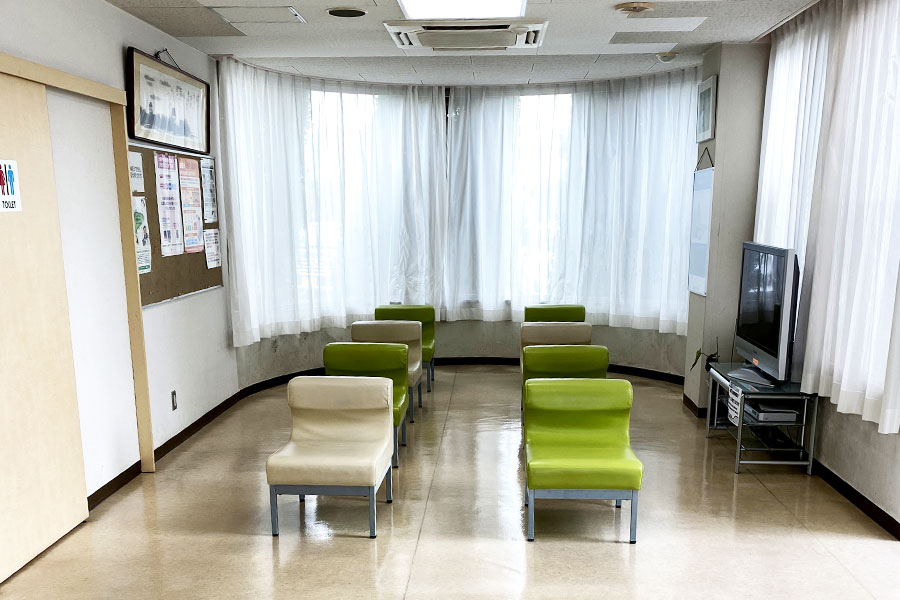 Hirai Internal Medicine Waiting Room
