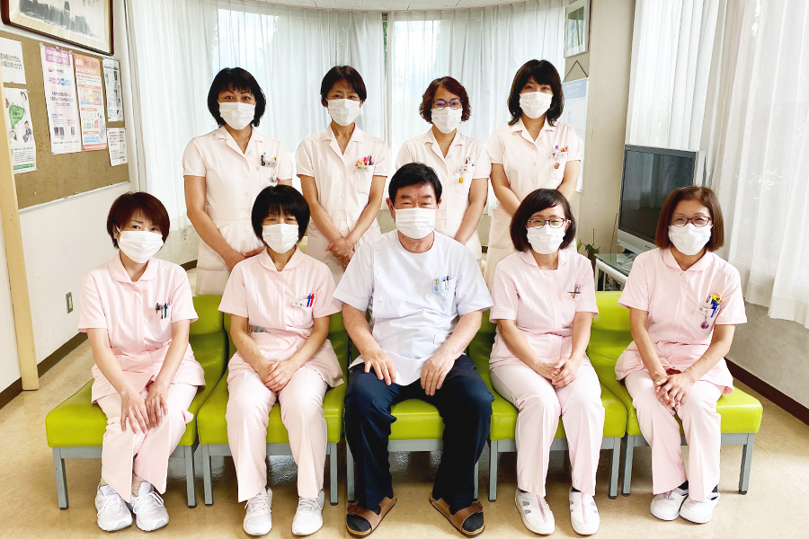 Hirai Internal Medicine staff group photo